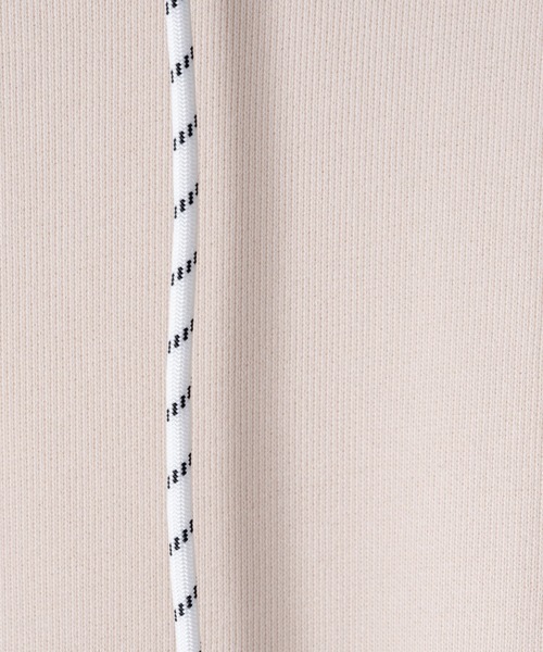 INTER FACTORY（インターファクトリー）の「ファッションインフルエンサー shizuku - オーバーサイズ配色ドローストリングパーカー　made in INTER FACTORY（パーカー・レディース・イエロー/アイボリー・FREE）」の17枚目の写真