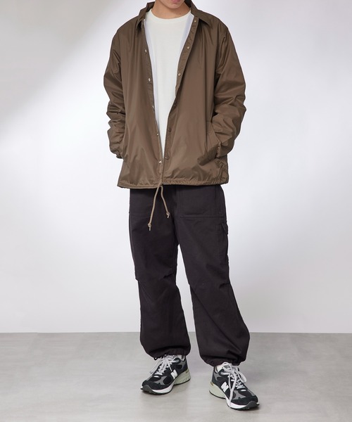 ui　COACH ナイロンジャケット Lサイズ ベージュ・ブラック VANS コーチジャケット ベージュ ナイロンジャケット L - メルカリ