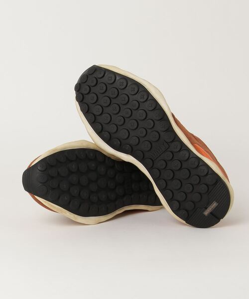 Maison MIHARA YASUHIRO(メゾンミハラヤスヒロ)の「Nigel Cabourn x Maison MIHARA YASUHIRO (ナイジェルケーボン×メゾン ミハラ ヤスヒロ) RUNNING TRAINER-MOUNTAIN/ランニングトレーナー - マウンテン(スニーカー・メンズ・オレンジ・41/42/43)」の3枚目の写真