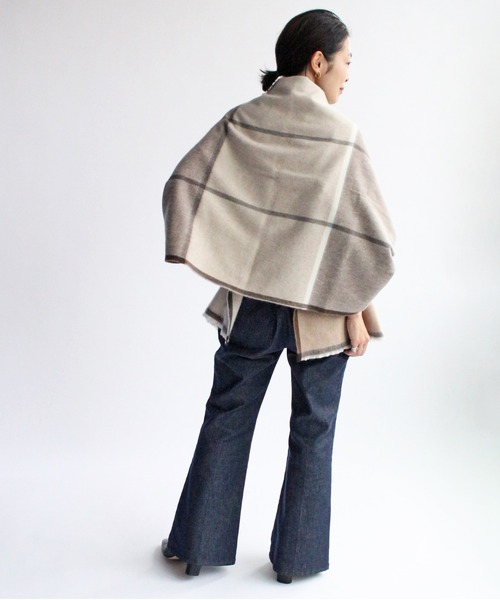 IENA（イエナ）の「【BEGG＆CO/ベグアンドコー 】LAMSWOOL ANGORA ストール◆（ストール/ショール・レディース・ブラック系その他/グレー系その他・FREE）」の17枚目の写真
