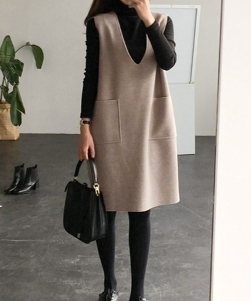 AMELY（エミリー）の「Vネックジャンパースカート（ジャンパースカート・レディース・チャコールグレー/ブラック/グリーン/ブルーグレー/グレー/ブラウン/グレー系その他・L/M）」の17枚目の写真