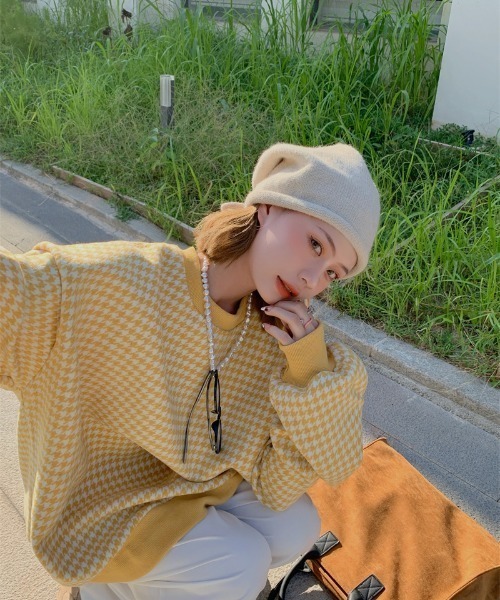 KOR（ケーオーアール）の「千鳥格子　ビッグシルエットプルオーバー（スウェット・レディース・ブラック/イエロー・FREE）」の5枚目の写真