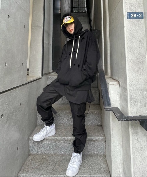 XU（エックスユー）の「【XU/エックスユー】damage hoodie/ダメージ フーディ ビッグサイズ オーバーサイズフーディ（パーカー・メンズ・ブラック/グレー・ONE SIZE）」の12枚目の写真