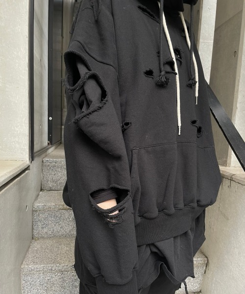 XU（エックスユー）の「【XU/エックスユー】damage hoodie/ダメージ フーディ ビッグサイズ オーバーサイズフーディ（パーカー・メンズ・ブラック/グレー・ONE SIZE）」の15枚目の写真