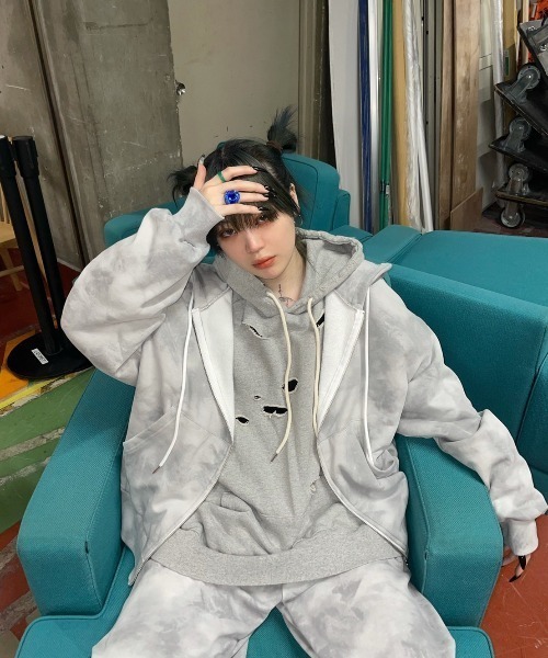 XU（エックスユー）の「【XU/エックスユー】damage hoodie/ダメージ フーディ ビッグサイズ オーバーサイズフーディ（パーカー・メンズ・ブラック/グレー・ONE SIZE）」の22枚目の写真