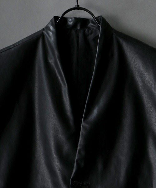 SITRY（シトリー）の「synthetic leather tailored vest/フェイクレザー テーラード ベスト（ベスト・メンズ・ブラック/ブラウン・M/L）」の4枚目の写真