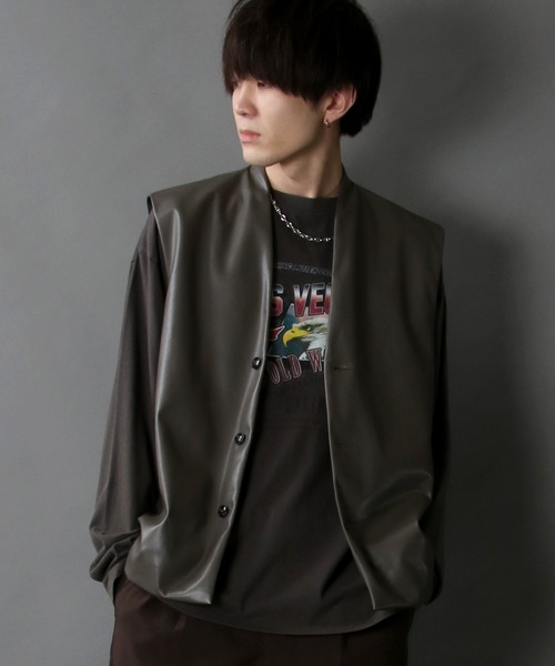 SITRY（シトリー）の「synthetic leather tailored vest/フェイクレザー テーラード ベスト（ベスト・メンズ・ブラック/ブラウン・M/L）」の18枚目の写真