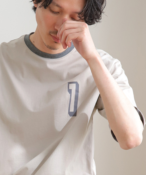 417 EDIFICE（フォーワンセブンエディフィス）の「【リバーシブル着用可能】ナンバリングカレッジTシャツ（Tシャツ/カットソー・メンズ・ベージュ/グレー/グリーン・SMALL/MEDIUM/LARGE）」の4枚目の写真