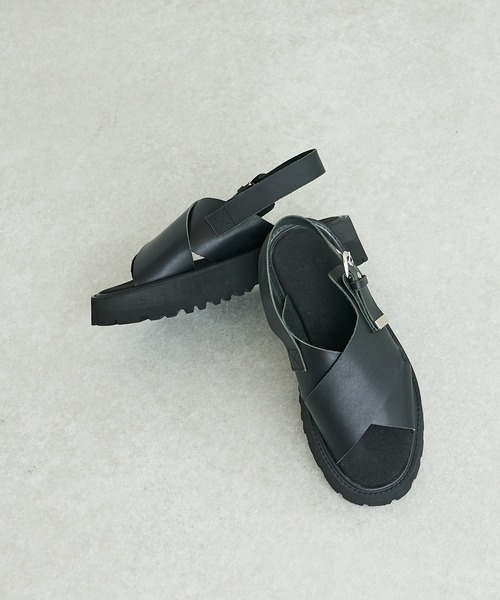 Lui's（ルイス）の「レザーストラップサンダル（サンダル・メンズ・ブラック・42/43/41）」の4枚目の写真