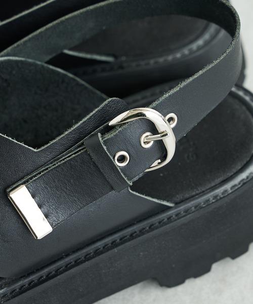 Lui's（ルイス）の「レザーストラップサンダル（サンダル・メンズ・ブラック・42/43/41）」の6枚目の写真