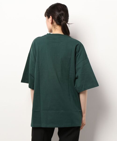 INDIAN(インディアン)の「《Bl》ビッグシルエットロゴTシャツ クルーネック / INDIAN(Tシャツ/カットソー・レディース・ホワイト/ダークグリーン/ブルーグレー・LARGE/MEDIUM)」の5枚目の写真
