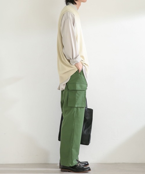 SENSE OF PLACE by URBAN RESEARCH（センスオブプレイスバイアーバンリサーチ）の「クルーネックニットベスト（ベスト・メンズ・ライトベージュ/グリーン/ブラック・LARGE/MEDIUM）」の18枚目の写真