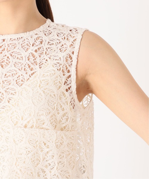 VERMEIL par iena（ヴェルメイユパーイエナ）の「リーフラッセルレース