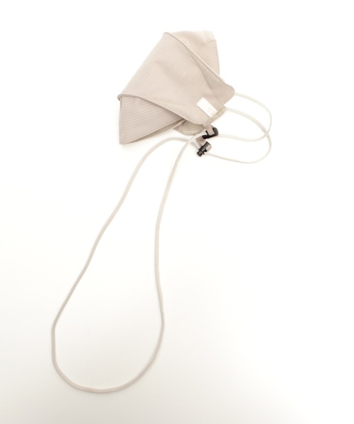 TROVE（トローヴ）の「TROVE / 3D FACE MASK +NECK STRAP（マスク・メンズ・ベージュ/グレー/ネイビー/ブラック・S/M）」の5枚目の写真