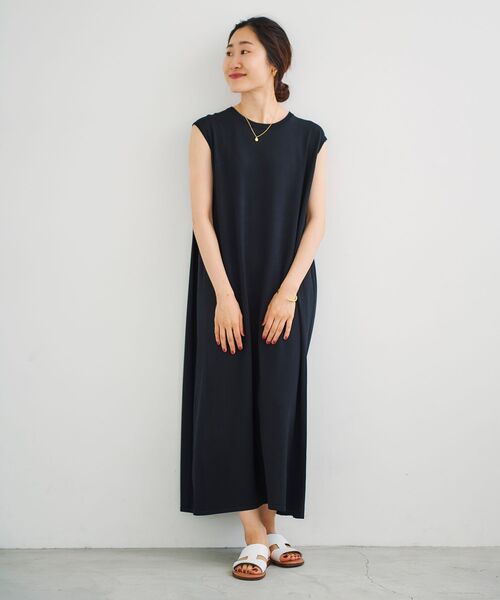 le.coeur blanc（ルクールブラン）の「サイドタックデザインニットワンピース（ワンピース・レディース・ブラック/ベージュ/ブラウン・38）」の14枚目の写真