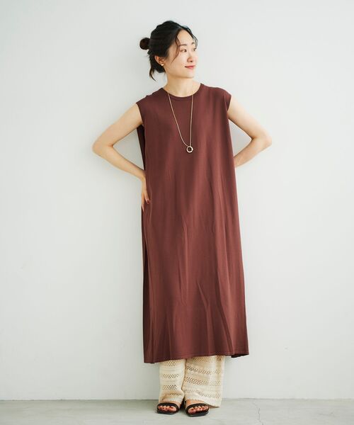 le.coeur blanc（ルクールブラン）の「サイドタックデザインニットワンピース（ワンピース・レディース・ブラック/ベージュ/ブラウン・38）」の16枚目の写真