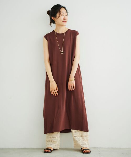 le.coeur blanc（ルクールブラン）の「サイドタックデザインニットワンピース（ワンピース・レディース・ブラック/ベージュ/ブラウン・38）」の18枚目の写真