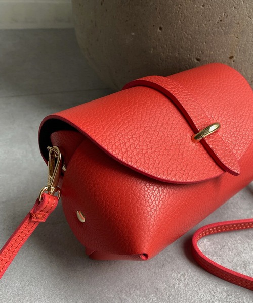 DouDou(ドゥドゥ)の「ミニショルダーバッグ(ショルダーバッグ・レディース・オフホワイト/ブラック/レッド・FREE)」の4枚目の写真