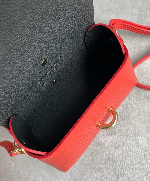 DouDou(ドゥドゥ)の「ミニショルダーバッグ(ショルダーバッグ・レディース・オフホワイト/ブラック/レッド・FREE)」の7枚目の写真
