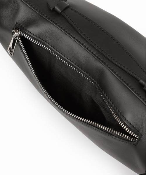 フレームワーク　オウレンティレザー ボディバッグ 黒 FRAMeWORK（フレームワーク）の「【AULENTTI/オウレンティ