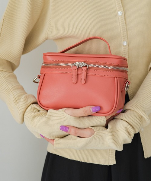 Kastane（カスタネ）の「バニティBAG（ショルダーバッグ・レディース・ブラック/アイボリー/ピンク・FREE）」の3枚目の写真