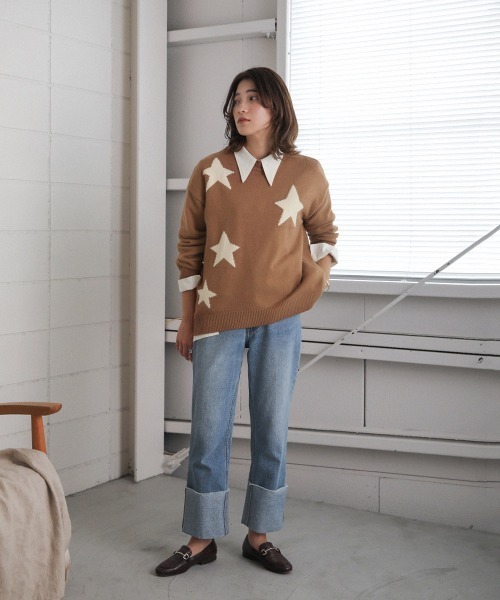 Bou Jeloud(ブージュルード)の「星ジャガードモックネックニットトップス(ニット/セーター・レディース・ブラック/ブルー/キャメル・FREE)」の4枚目の写真