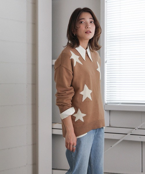 Bou Jeloud(ブージュルード)の「星ジャガードモックネックニットトップス(ニット/セーター・レディース・ブラック/ブルー/キャメル・FREE)」の7枚目の写真