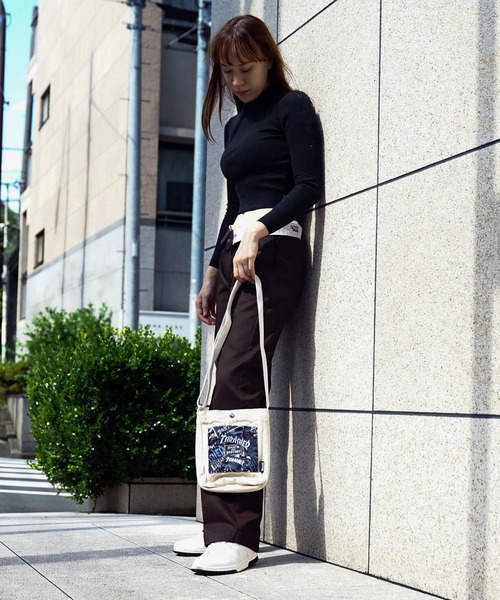 THRASHER（スラッシャー）の「MINI SHOULDER BAG/スラッシャーショルダーバック（ショルダーバッグ・メンズ・ホワイト系その他/ブラック系その他/ホワイト系その他3/ブラック系その他3・FREE）」の10枚目の写真