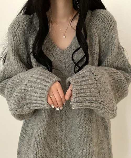 Girly Doll（ガーリードール）の「Vネックルーズニットトップス（ニット/セーター・レディース・ホワイト/グレー・F）」の12枚目の写真
