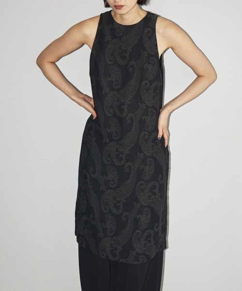 TODAYFUL（トゥデイフル）の「ペイズリースリーブレスチュニック（チュニック・レディース・ブラック/バーガンディー・FREE）」の6枚目の写真