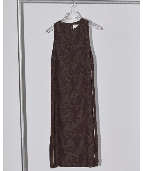 TODAYFUL（トゥデイフル）の「ペイズリースリーブレスチュニック（チュニック・レディース・ブラック/バーガンディー・FREE）」の12枚目の写真