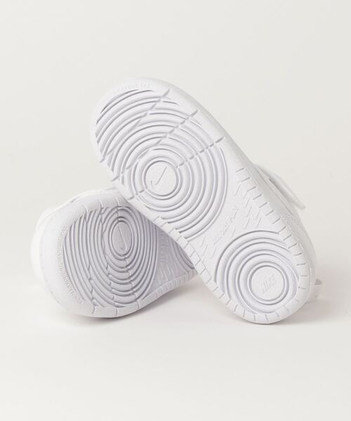 NIKE(ナイキ)の「NIKE COURT BOROUGH LOW 2 TDV ナイキ コートバーロウLOW2TDV(スニーカー・キッズ・ホワイト/ホワイト系その他/ホワイト×ブラック・15cm/14cm/16cm)」の9枚目の写真