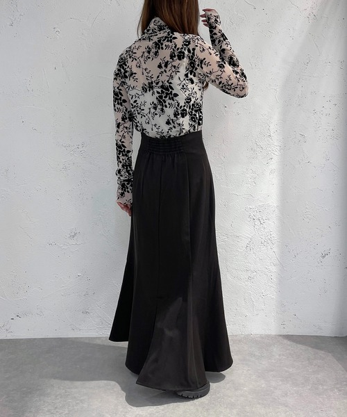 apres jour mignon(アプレジュールミニョン)の「フロッキープリントトップス【ZOZOTOWN限定アイテム】(Tシャツ/カットソー・レディース・ブラック/グレー/アイボリー・X-LARGE/フリー)」の7枚目の写真