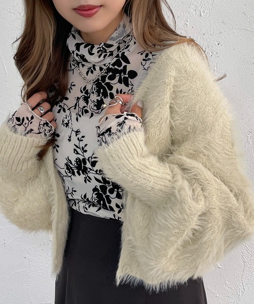 apres jour mignon(アプレジュールミニョン)の「フロッキープリントトップス【ZOZOTOWN限定アイテム】(Tシャツ/カットソー・レディース・ブラック/グレー/アイボリー・X-LARGE/フリー)」の8枚目の写真