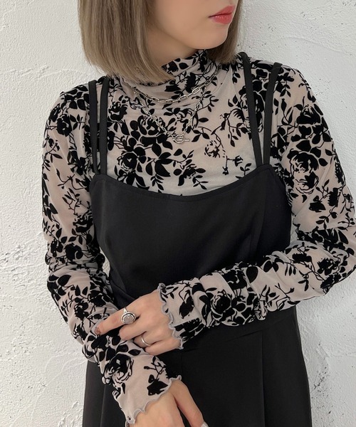 apres jour mignon(アプレジュールミニョン)の「フロッキープリントトップス【ZOZOTOWN限定アイテム】(Tシャツ/カットソー・レディース・ブラック/グレー/アイボリー・X-LARGE/フリー)」の17枚目の写真