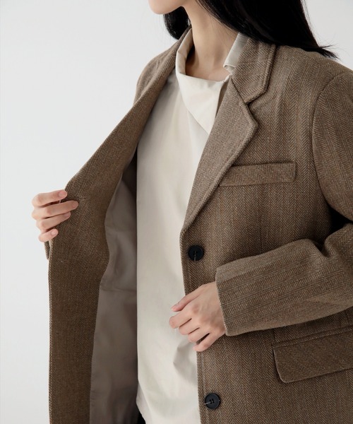 UNE MANSION（ユヌマンション）の「クラシックヘリンボーンブレザージャケット（テーラードジャケット・レディース・ダークベージュ/ブラウン・FREE）」の15枚目の写真