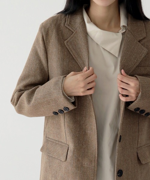 UNE MANSION（ユヌマンション）の「クラシックヘリンボーンブレザージャケット（テーラードジャケット・レディース・ダークベージュ/ブラウン・FREE）」の17枚目の写真