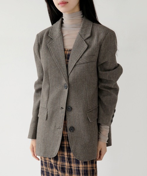 UNE MANSION（ユヌマンション）の「クラシックヘリンボーンブレザージャケット（テーラードジャケット・レディース・ダークベージュ/ブラウン・FREE）」の8枚目の写真