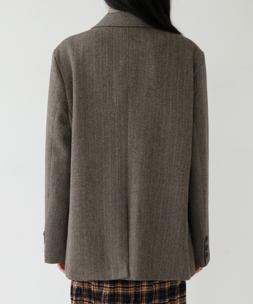 UNE MANSION（ユヌマンション）の「クラシックヘリンボーンブレザージャケット（テーラードジャケット・レディース・ダークベージュ/ブラウン・FREE）」の21枚目の写真