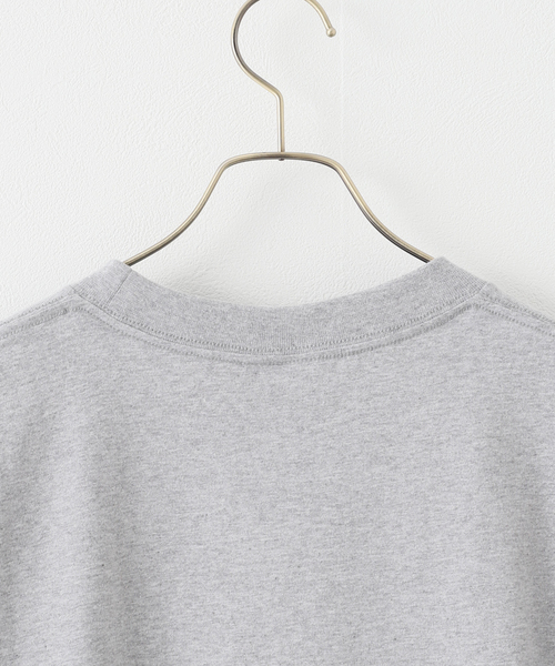 JACQUEMUS（ジャックムス）の「【JACQUEMUS / ジャックムス】LE TSHIRT JACQUEMUS（Tシャツ/カットソー・メンズ・グレー・XX-SMALL）」の4枚目の写真