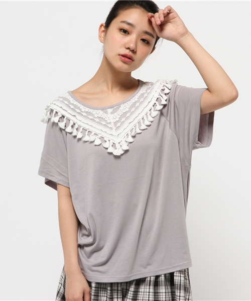 mystic（ミスティック）の「フリンジ切替ティー（Tシャツ/カットソー・レディース・オフホワイト/グレー/ベージュ/ブラック・ﾌﾘ-）」の3枚目の写真