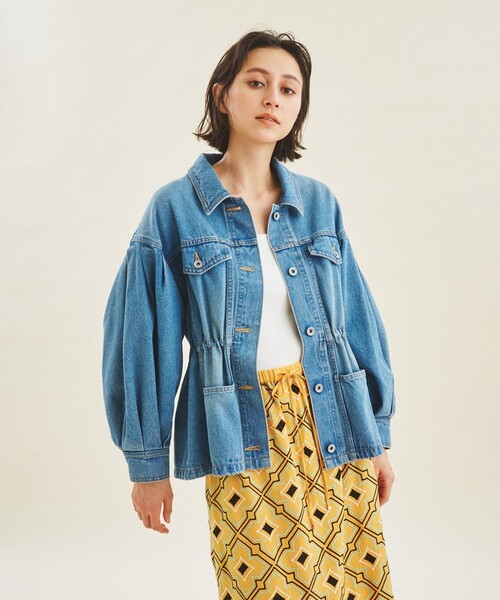 GRACE CONTINENTAL（グレースコンチネンタル）の「ボリューム袖デニムジャケット（デニムジャケット・レディース・インディゴブルー・36/38）」の2枚目の写真