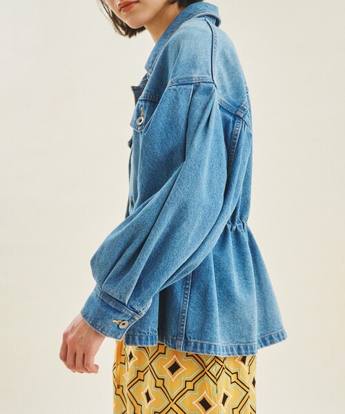 GRACE CONTINENTAL（グレースコンチネンタル）の「ボリューム袖デニムジャケット（デニムジャケット・レディース・インディゴブルー・36/38）」の7枚目の写真