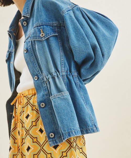 GRACE CONTINENTAL（グレースコンチネンタル）の「ボリューム袖デニムジャケット（デニムジャケット・レディース・インディゴブルー・36/38）」の8枚目の写真