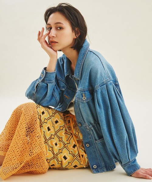 GRACE CONTINENTAL（グレースコンチネンタル）の「ボリューム袖デニムジャケット（デニムジャケット・レディース・インディゴブルー・36/38）」の9枚目の写真