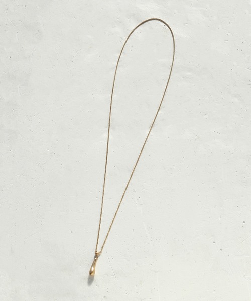 GOLDY(ゴールディ)の「"Y"シェイプ ニュアンス ドロップ ロング ネックレス(ネックレス・メンズ・シルバー/ゴールド/シルバー系その他/ゴールド系その他・FREE)」の6枚目の写真