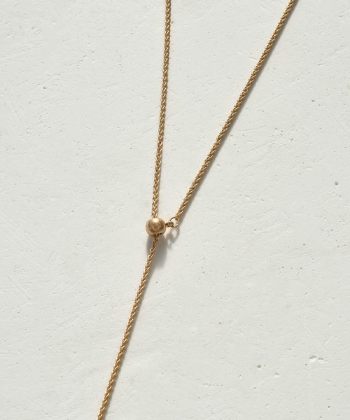 GOLDY(ゴールディ)の「"Y"シェイプ ニュアンス ドロップ ロング ネックレス(ネックレス・メンズ・シルバー/ゴールド/シルバー系その他/ゴールド系その他・FREE)」の5枚目の写真