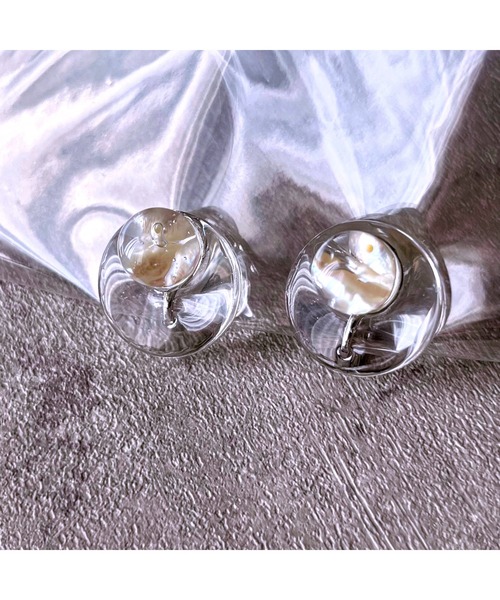tone（トーン）の「【Willija】金属アレルギー対応《Pearlty！》淡水パールのクリアイヤリング(MA)（イヤリング・レディース・シルバー系その他/シルバー系その他2・FREE）」の2枚目の写真