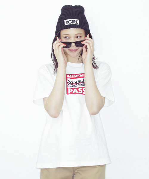 X-girl（エックスガール）の「BACK STAGE PASS S/S BIG TEE（Tシャツ/カットソー・レディース・ホワイト/ブラック/レッド・ONE SIZE）」の2枚目の写真