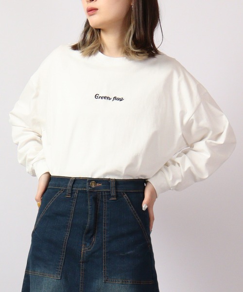 ATELANE(アテレーン)の「ATELANE ルーズシルエットレースクィーン刺繍ロングスリーブTEE(Tシャツ/カットソー・メンズ・グリーン/ブラック/ホワイト・M/L)」の4枚目の写真